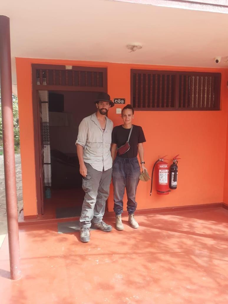 Amila Guest Hotel Trincomalee Kamer foto