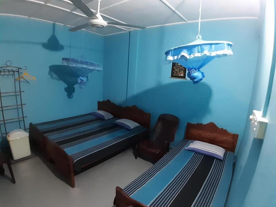 Amila Guest Hotel Trincomalee Buitenkant foto